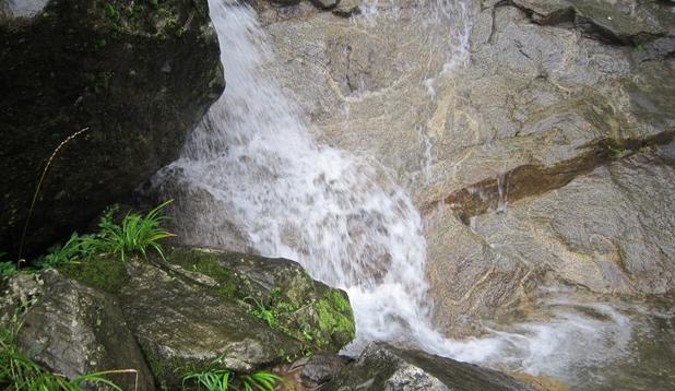 大别山中大金寨，这23个乡镇貌美如花，十一你不来？