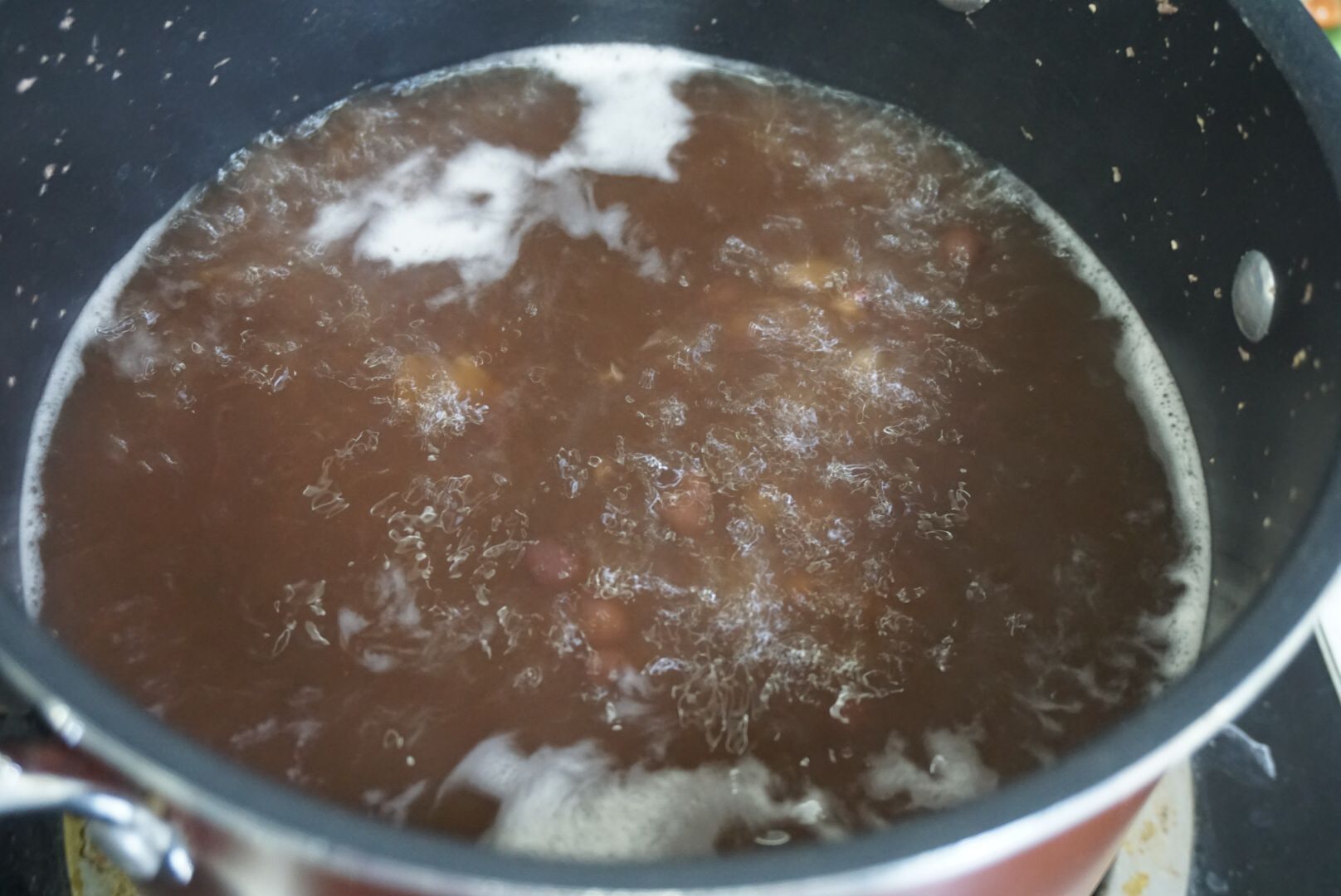 预防冻手冻脚，没有妙招，却需要常喝红豆芋头桂花粥，日久见效果