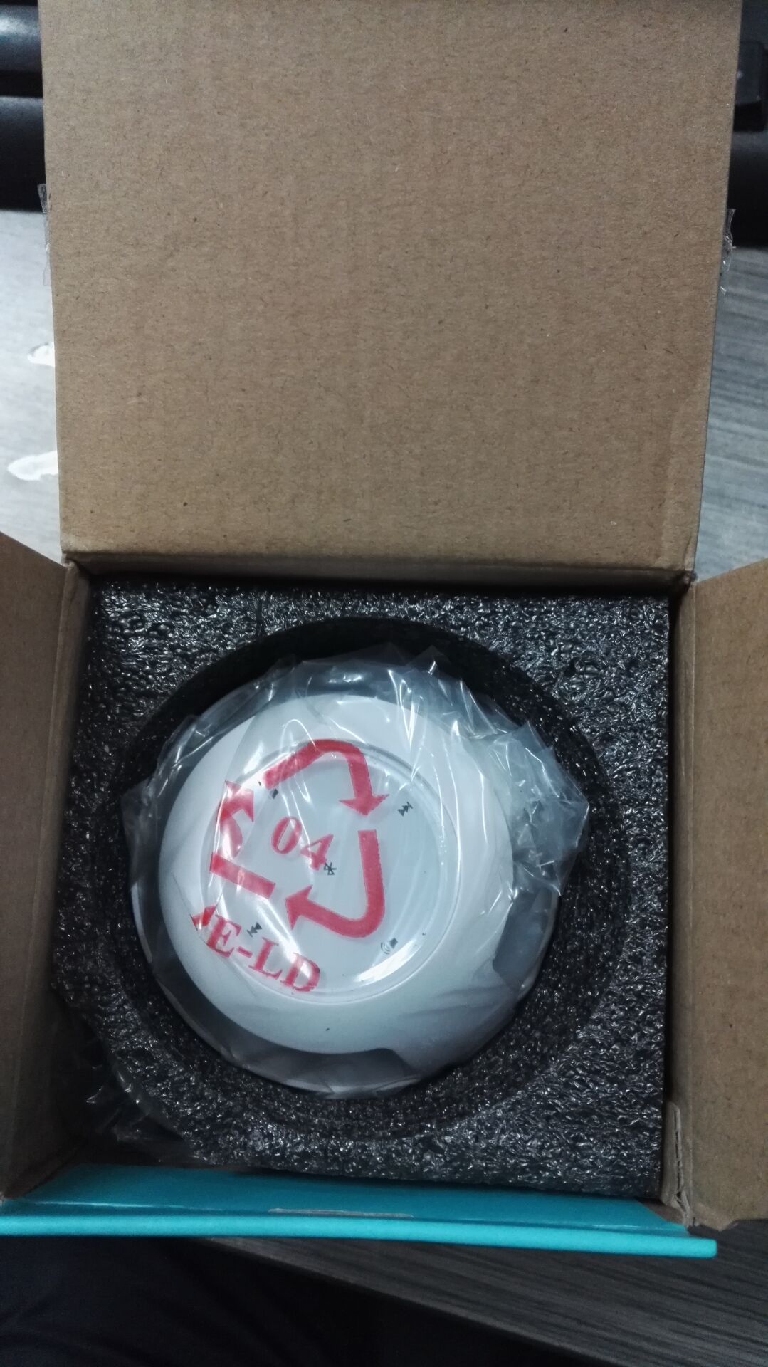 小天鹅蓝牙免提音箱使用过程,收到快递蓝牙音箱