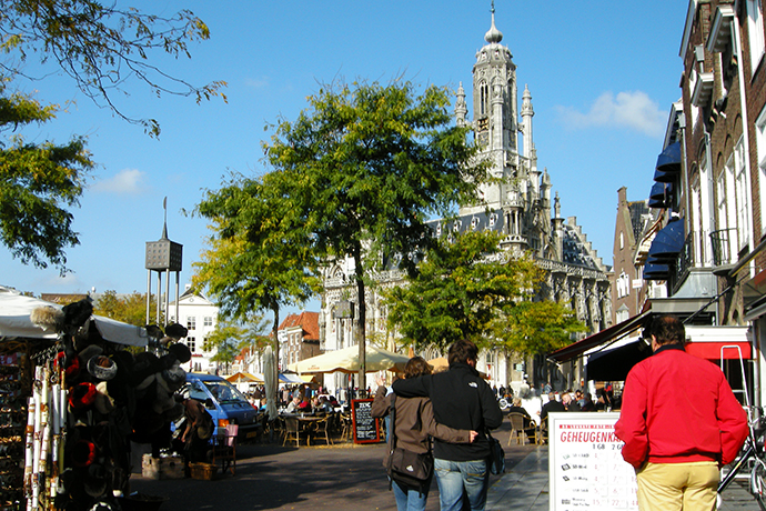 现在人口不到4万的这座城市曾经却控股了东印度公司