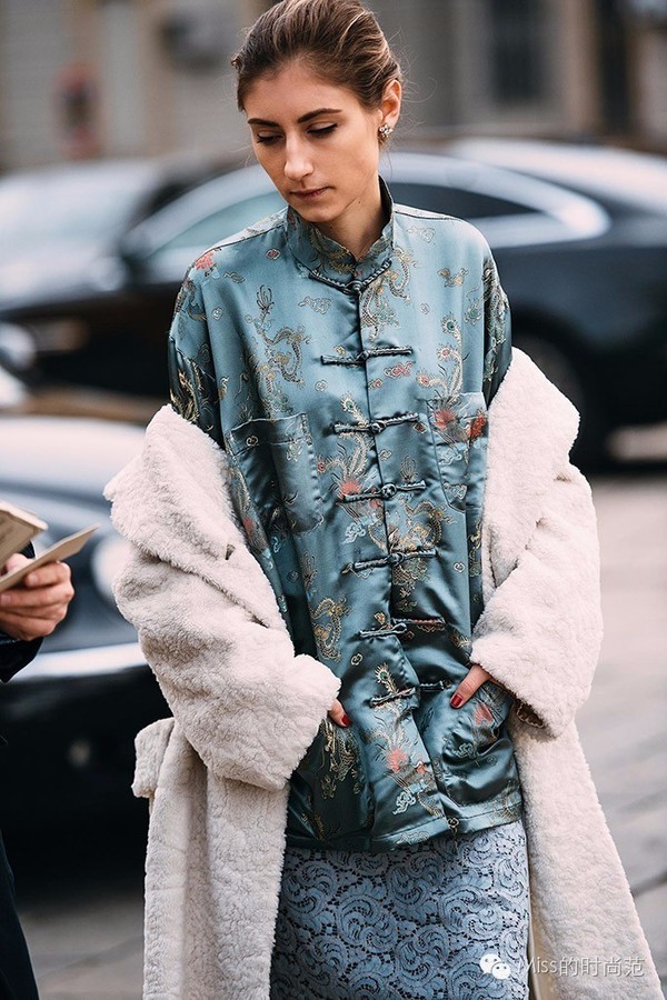 旗袍穿搭优雅气质方法,旗袍搭配起来也十分讲究