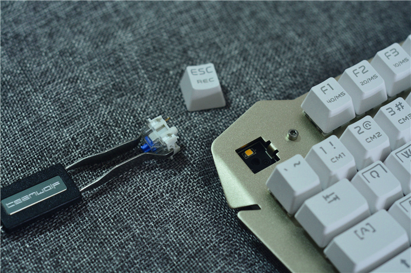 狼派虚空风暴ciy2.0,狼派虚空风暴键盘是焊接轴吗