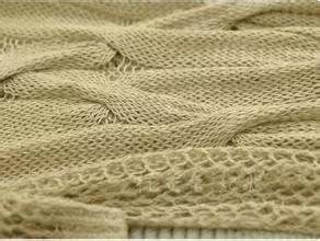 三醋酯纤维材质毛衣容易起球吗,什么材质的毛衣冬季穿暖和不起球