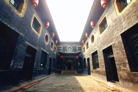 品尝山西红枣游览三晋名胜