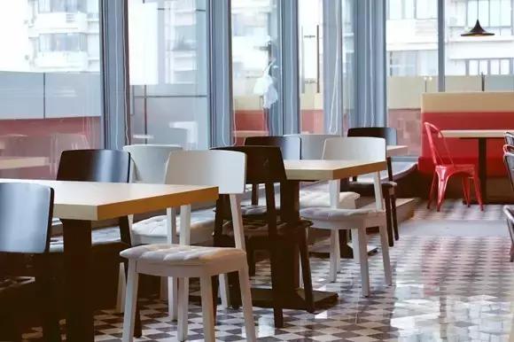 靠四个超前，避风塘开出123家餐饮直营店