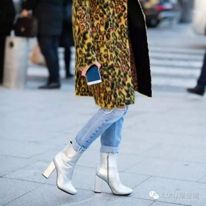 2020流行的秋季穿搭短靴,显腿长的短靴杨幂穿搭