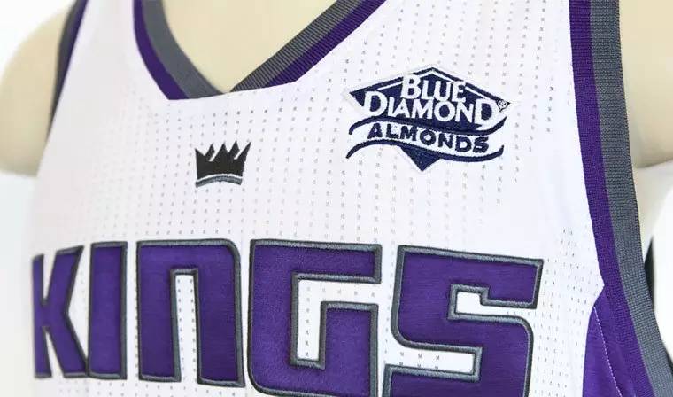 nba球衣广告援助价格表,nba的广告需要成本吗