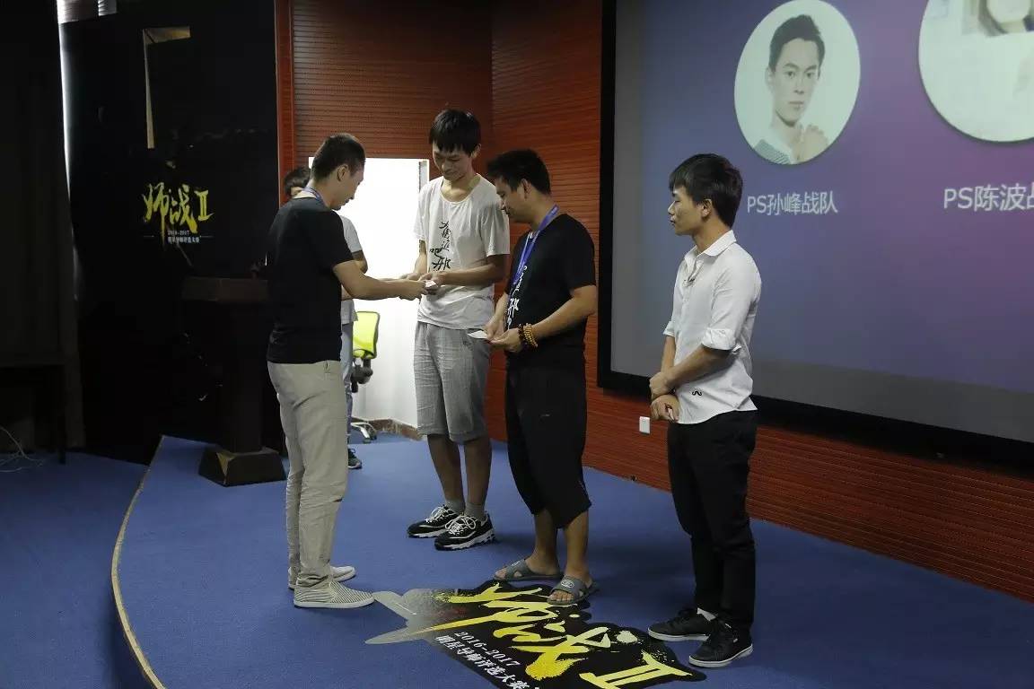 新闻|国庆节长假已过，十强花落谁家？