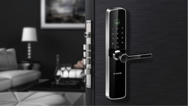 一身苹果味儿的曼申：智能锁凭何晋升“新门神”？