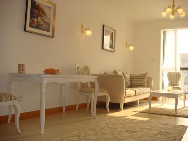 餐桌软玻璃垫发黄怎样清洗,餐桌塑料台布油渍如何清洗