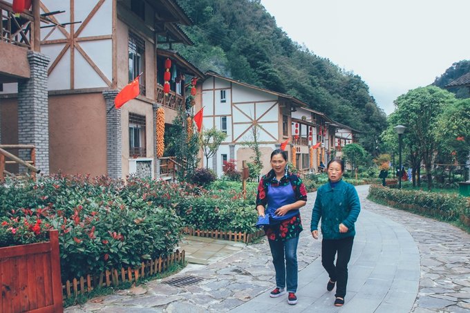 和老公一起宝兴邓池沟一日游,宝兴邓池沟农家乐包吃住价格