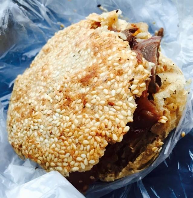 博乐好吃的回民早餐,西安回民一条街美食推荐有早餐吗