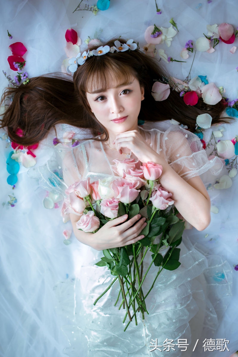 听着情歌为你流泪,听着情歌我流眼泪