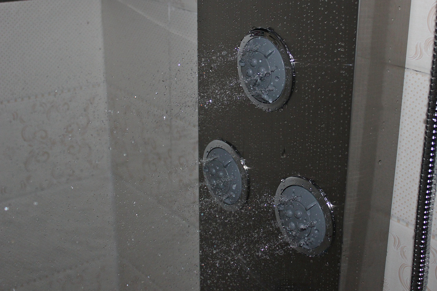 水力发电花洒套装数显,智能恒温淋浴花洒使用