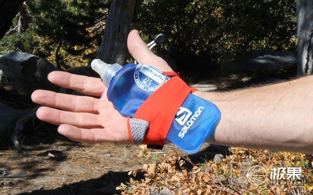 夏天跑步带水不方便,跑步带水有什么方法