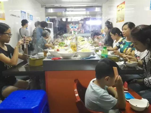 旋转小火锅自助必吃,旋转小火锅哪个地方最好吃