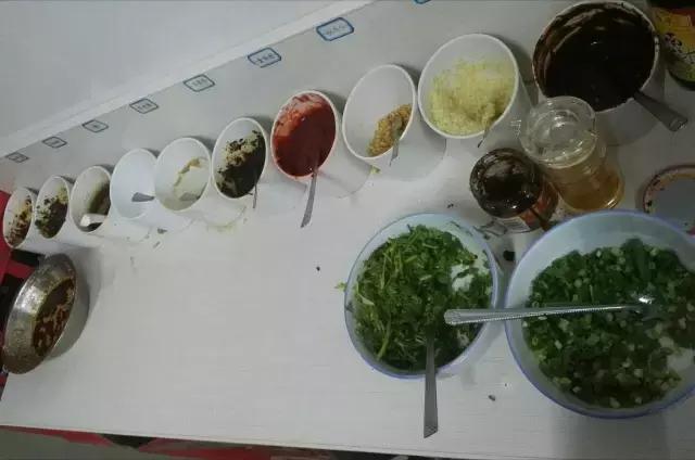 旋转小火锅自助必吃,旋转小火锅哪个地方最好吃