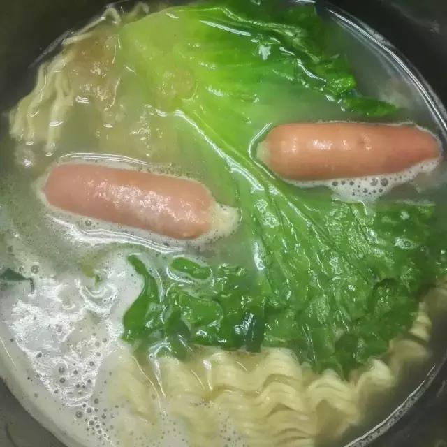 旋转小火锅自助必吃,旋转小火锅哪个地方最好吃