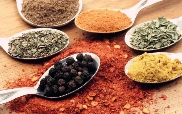 泰国芭提雅手信旅游纪念品,泰国旅游特点产品有哪些