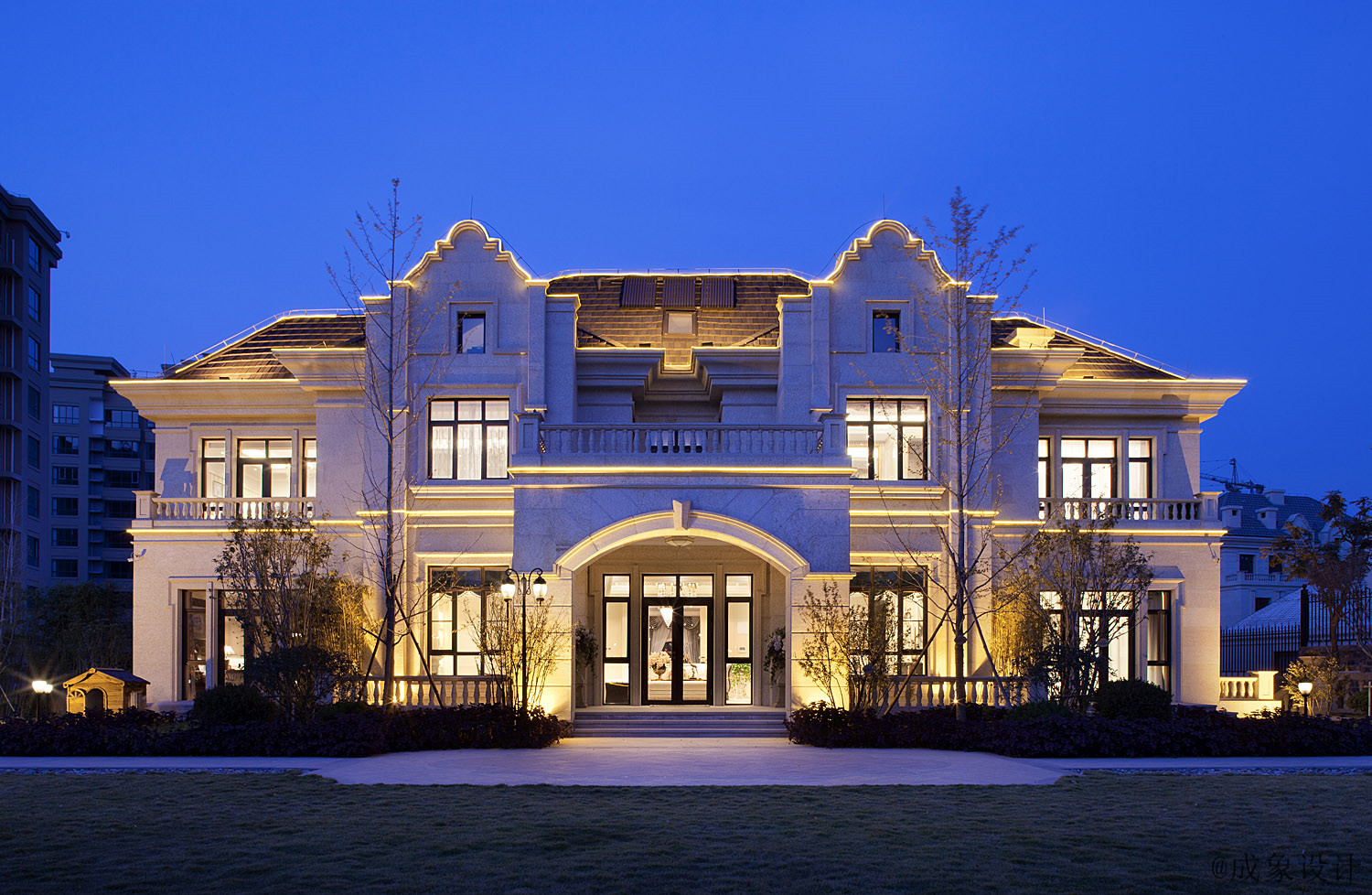 法式庄园独栋别墅装修设计效果图,高大上的欧式风格别墅设计