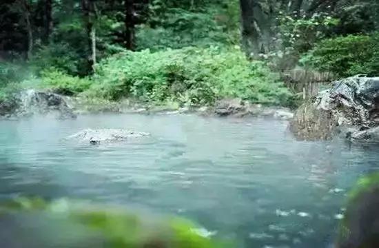 甘肃夏季适合泡天然温泉的地方,甘肃十大温泉景点介绍