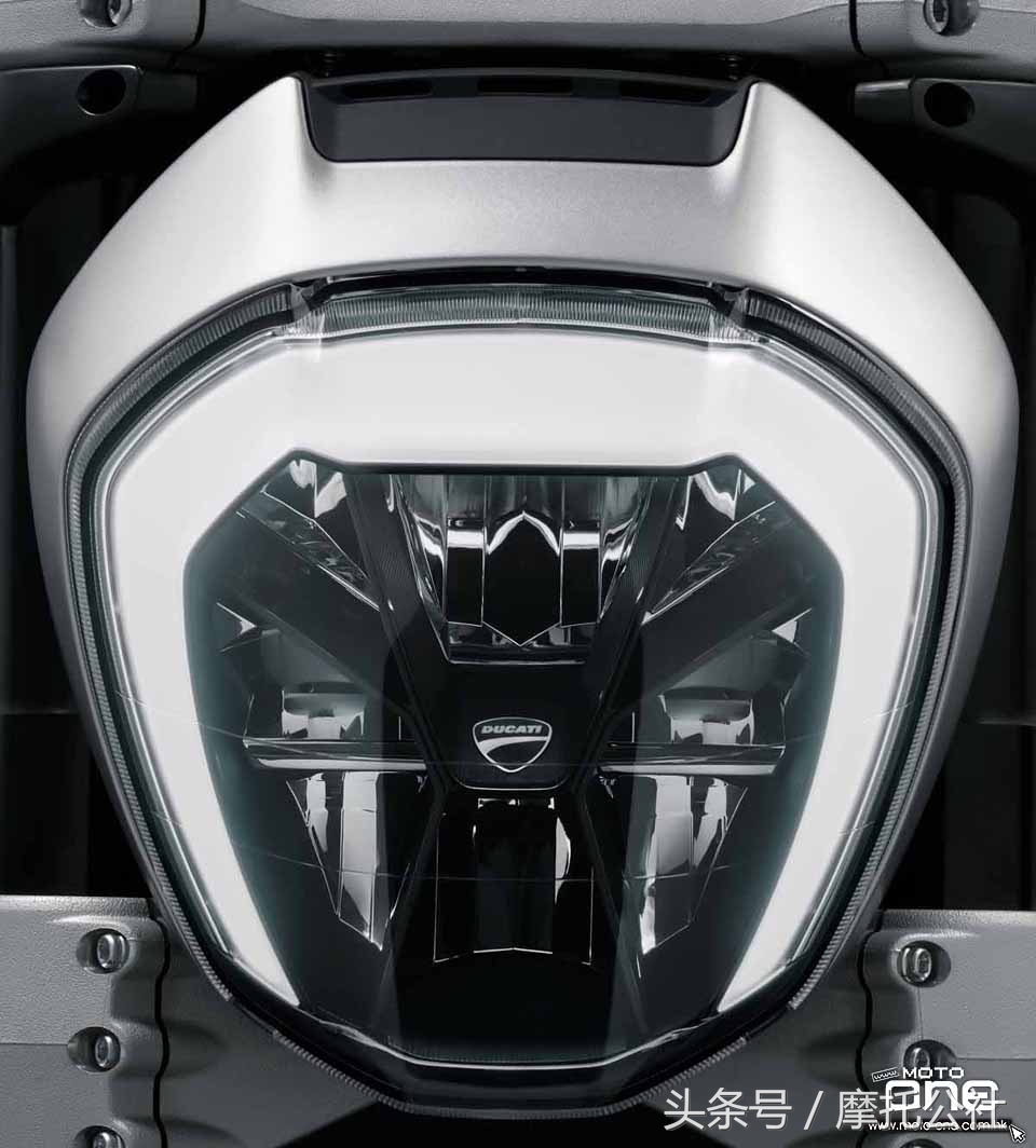 升级版恶魔来袭！杜卡迪新版大魔鬼XDiavelS售价公布