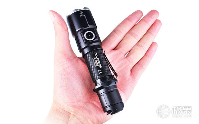 世界特种部队使用的强光手电,世界顶级军用战术强光手电