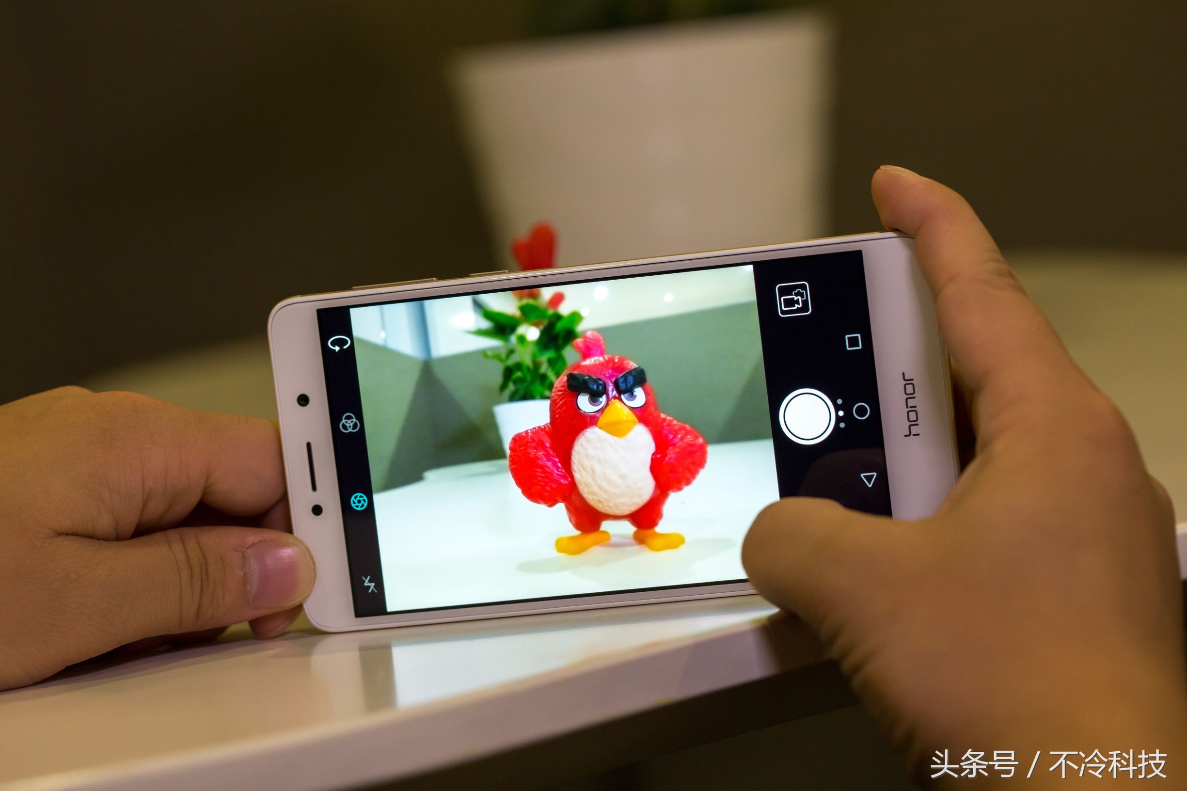 1500元手机推荐光荣畅玩6x,光荣6x与光荣畅玩6x是否一样