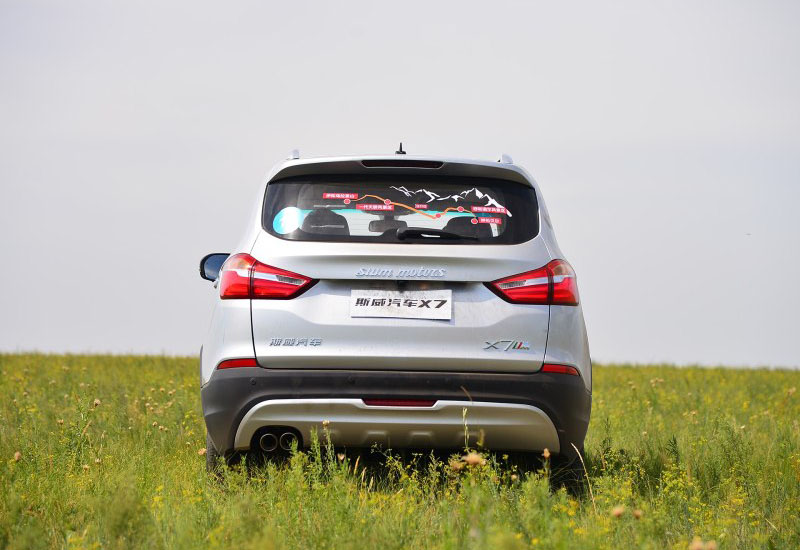 12.9寸大屏还带车载WIFI，这车4米7全系七座顶配才十万