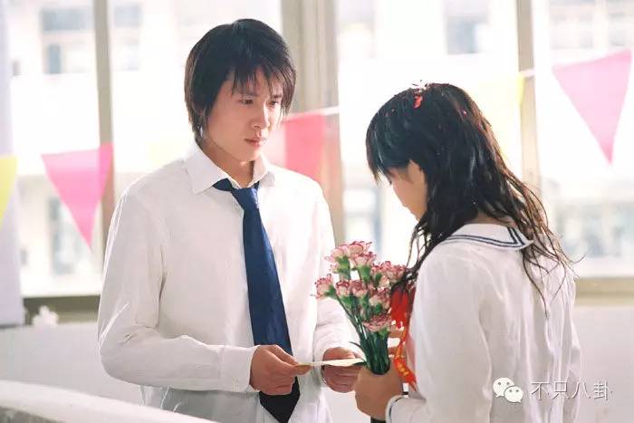 当年的校花为何变成现在的模样,18岁的天空校草现状