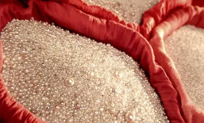 慈禧太后最漂亮的珍珠凤冠图片,万历皇帝的金丝皇冠被卖外国了吗