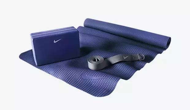 瑜伽初学者选择什么瑜伽垫,初学瑜伽在家练瑜伽垫如何选