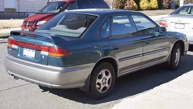 三厢跨界车雪铁龙c4x发布,跨界车和两厢车有什么区别