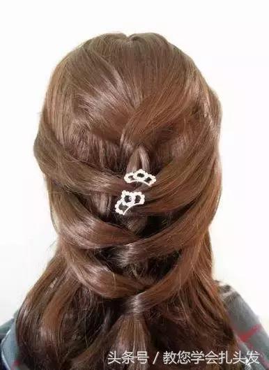 大蝴蝶结头饰发型小清新,蝴蝶结头饰搭配什么发型好看短发