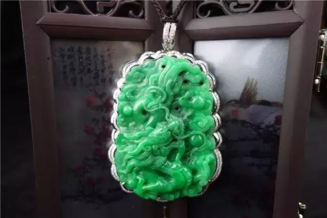 高级珠宝翡翠钻石,翡翠和钻石的形成