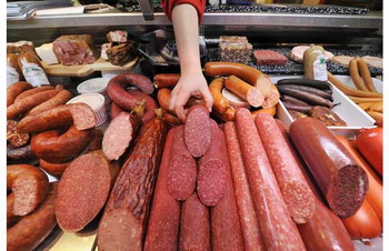 加工肉被世卫策划列为最高风险致癌物！一颗番石榴清除18根香肠