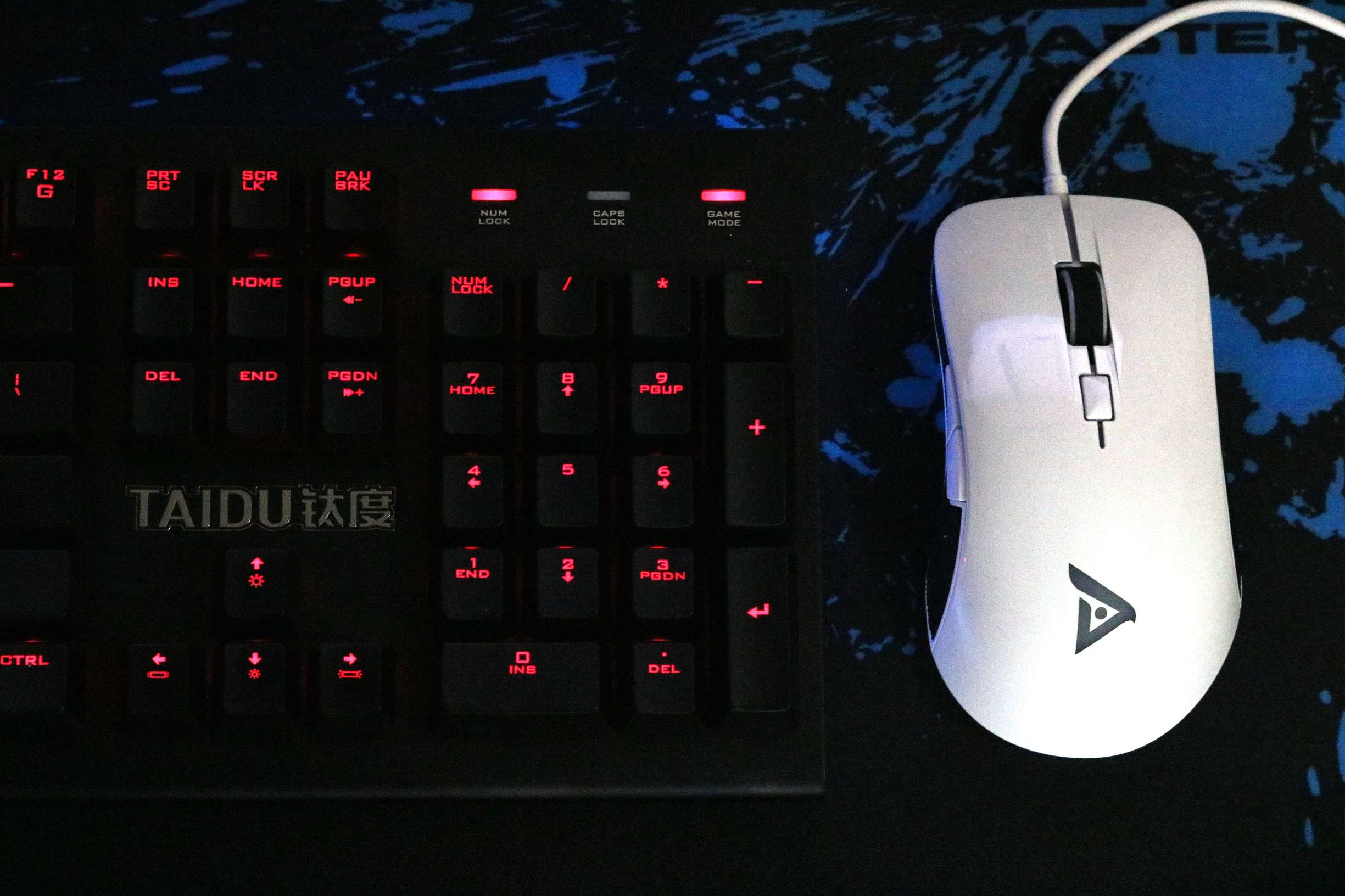 玩英雄联盟用什么轴的机械键盘好,机械键盘什么轴适合玩英雄联盟