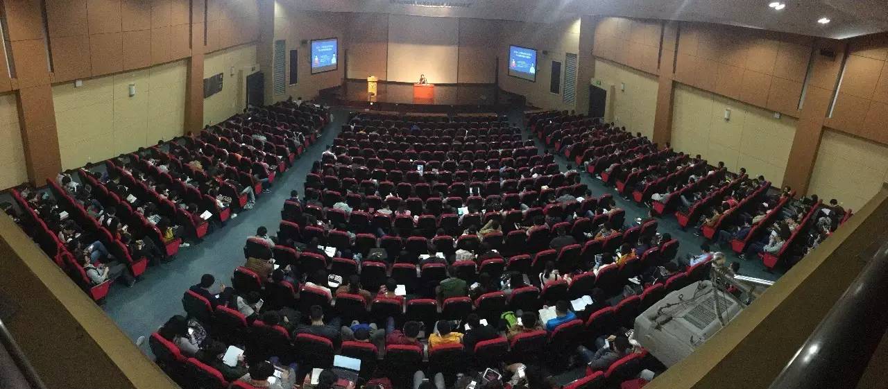 苏小懒东南大学分享会：青春欠你一个肖奈，你欠爱情一场讲座