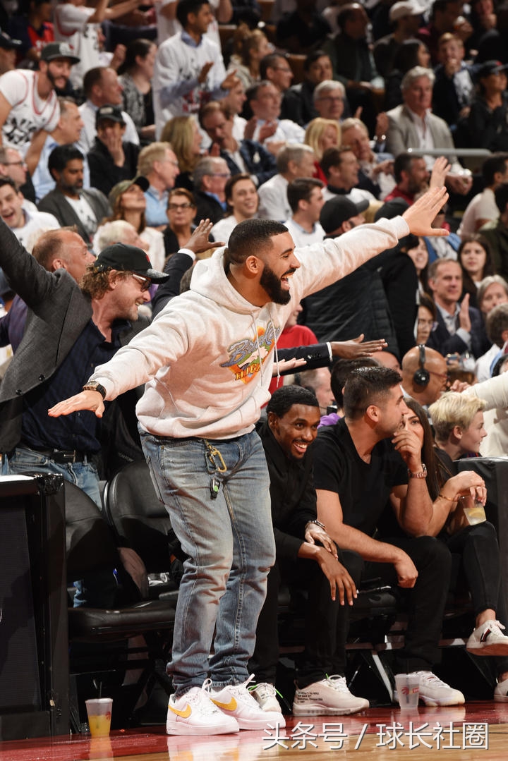 19年猛龙夺冠drake开演唱会,猛龙队队史最伟大的一战