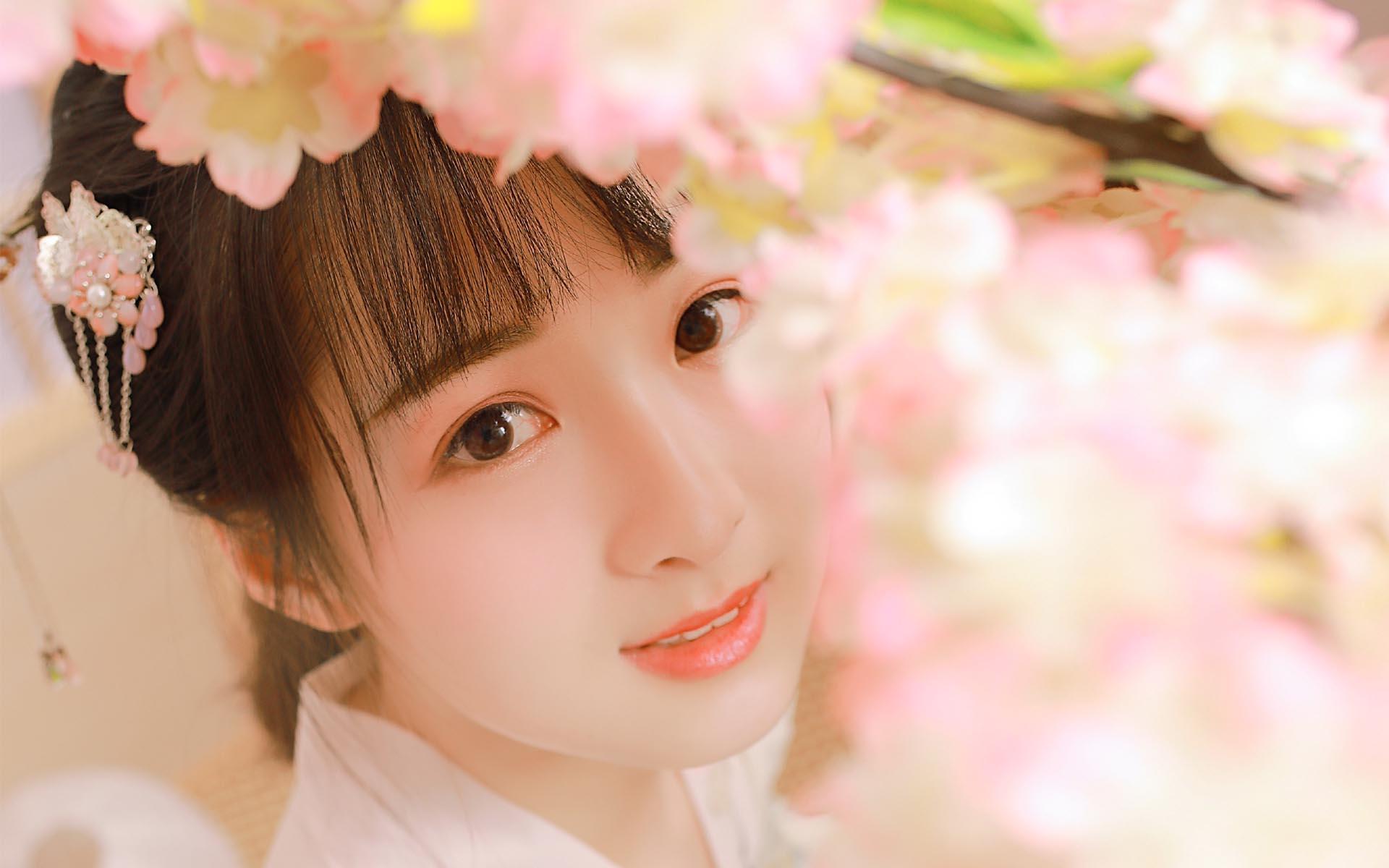 小说：末世女手持系统，穿越大清喜当娘