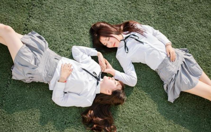 小说：致命寒潮来临，邻居的指头都被冻掉，跪着求她救救家人