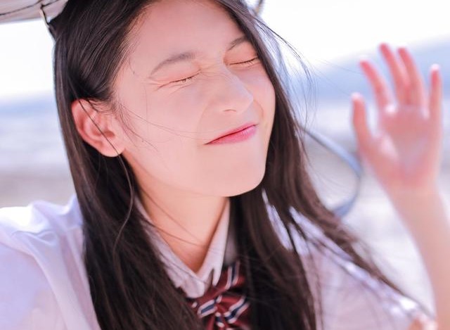 小说：拍卖会上，小伙怒花两个亿收购公司，谁曾想却惹来杀身之祸