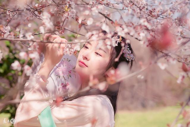 她被人陷害却重生得到总裁的帮助,霸道女总裁被陷害小说