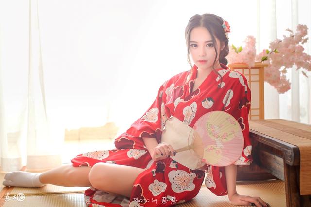 小说：参加舞会被羞辱，男友不理她的感受却发现她的身世之谜