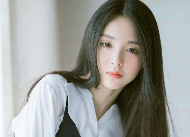 小说：她母亲死于意外正悲伤，谁料冒出个毛小子，非要说是他杀的