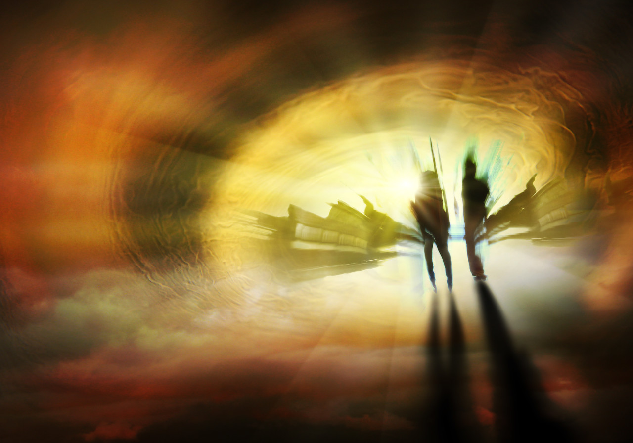 故事：她*戏调**冰冷男，却让人从房梁抓下来，还被教训了一顿