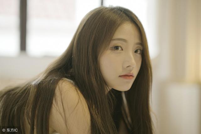 小说：为了尽快搬离别墅，房东的一句话，瞬间让她心动了行动起来