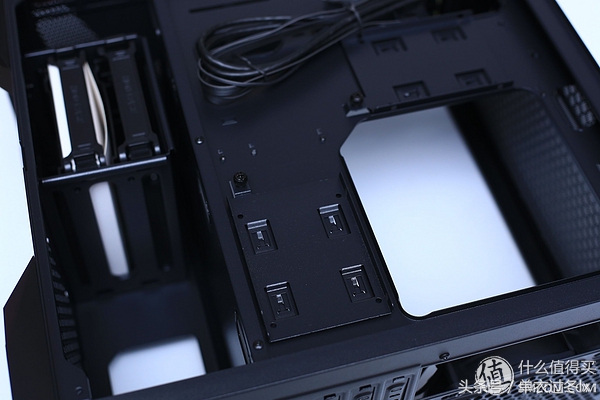 安钛克暗黑系列机箱装机教程,安钛克机箱散热怎么样