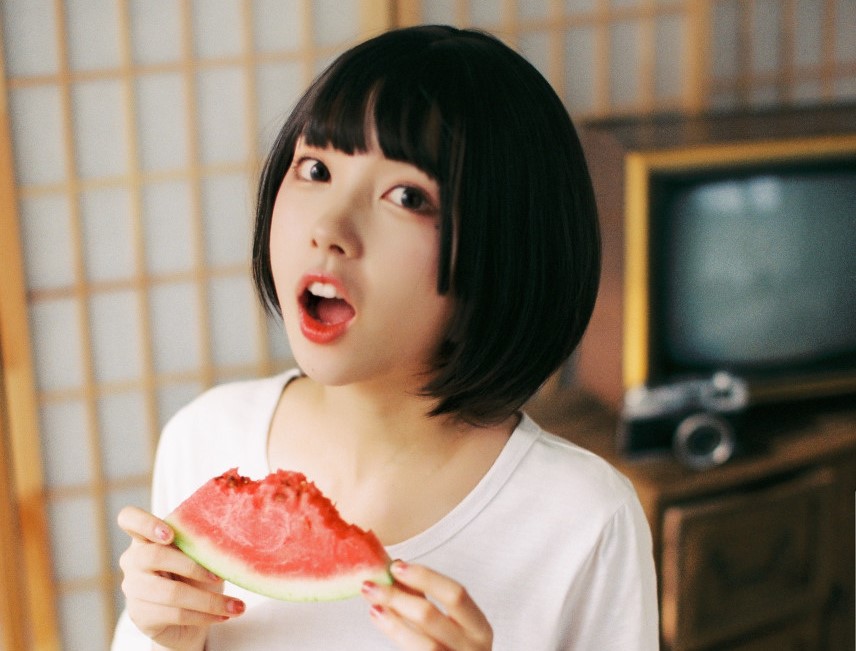 小说：小伙做生意讲信誉，主动介绍制作过程，在大学城打响名气