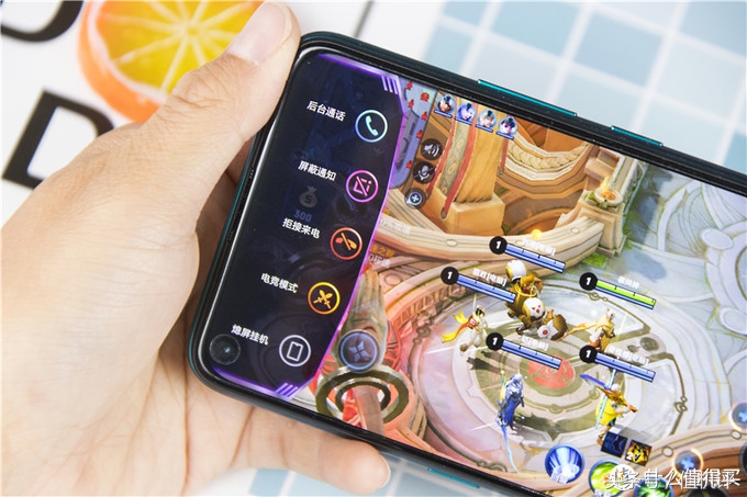 vivoz5x全面详细评测,vivoz5x挖孔屏视频